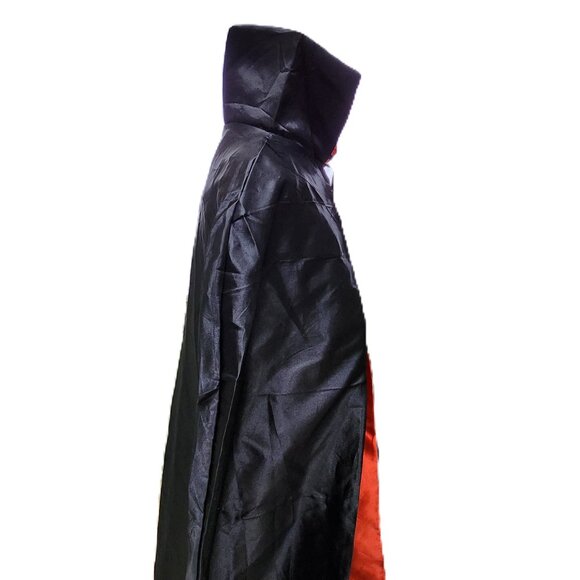 Adult sized Unisex Vampire/Dracula Cape - Picture 4 of 7